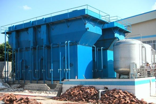 養(yǎng)殖場凈水設(shè)備應(yīng)該怎樣選擇才會節(jié)省費用？