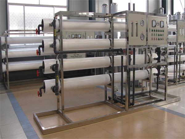 深度解析水處理反滲透設備價格，為您的投資提供明智選擇