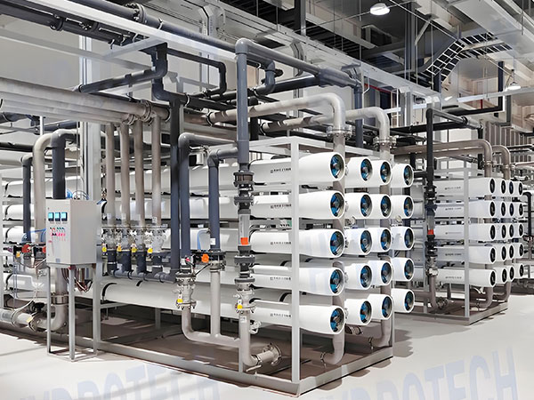 反滲透純水處理設(shè)備哪家專(zhuān)業(yè)？